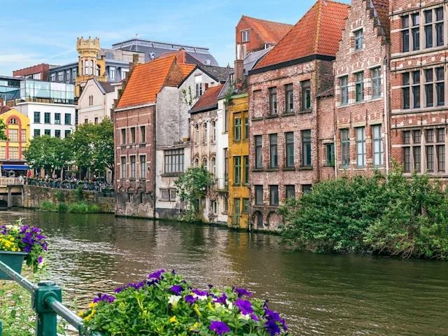 belgium-ghent-river-side-walk-swiper-hero-gallery