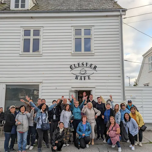 coastal-norway-group-photo-instagram-_tourswithmatt