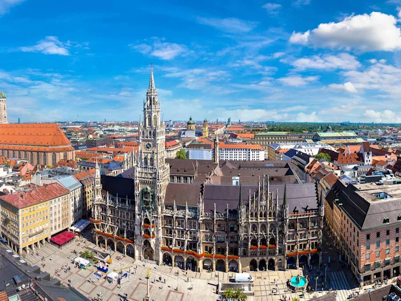 munich-marienplatz-classic-europe-day10