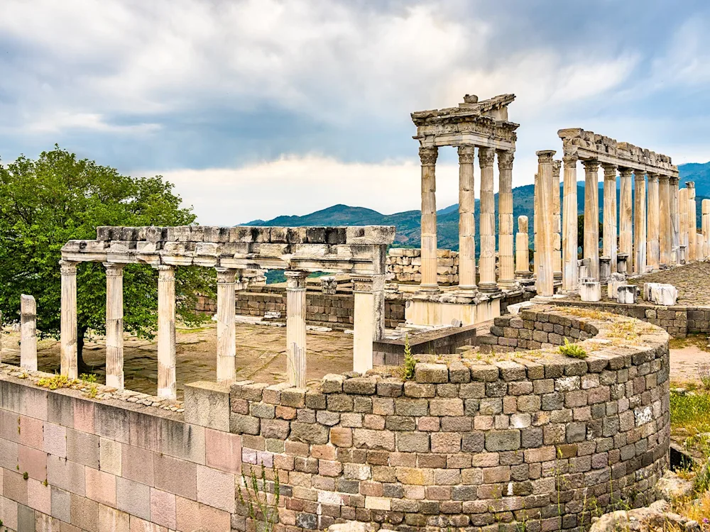 Turkey-ancient-city-of-Pergamon