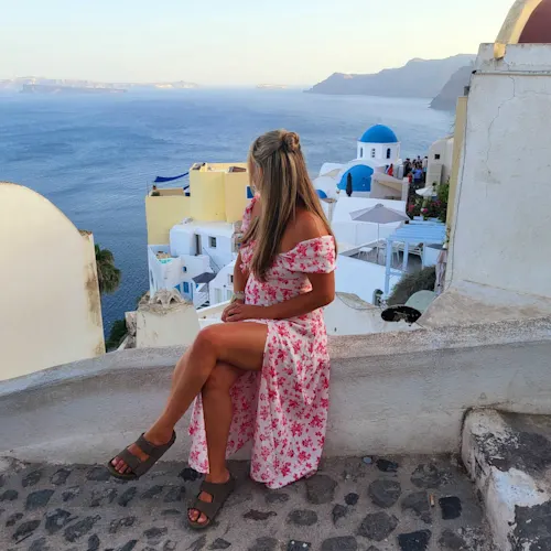 santorini-greece-laura-sunset-instagram-_scouserandherlittleoneexplore