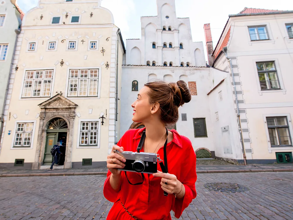 riga-latvia-tourist-swiper-hero-gallery
