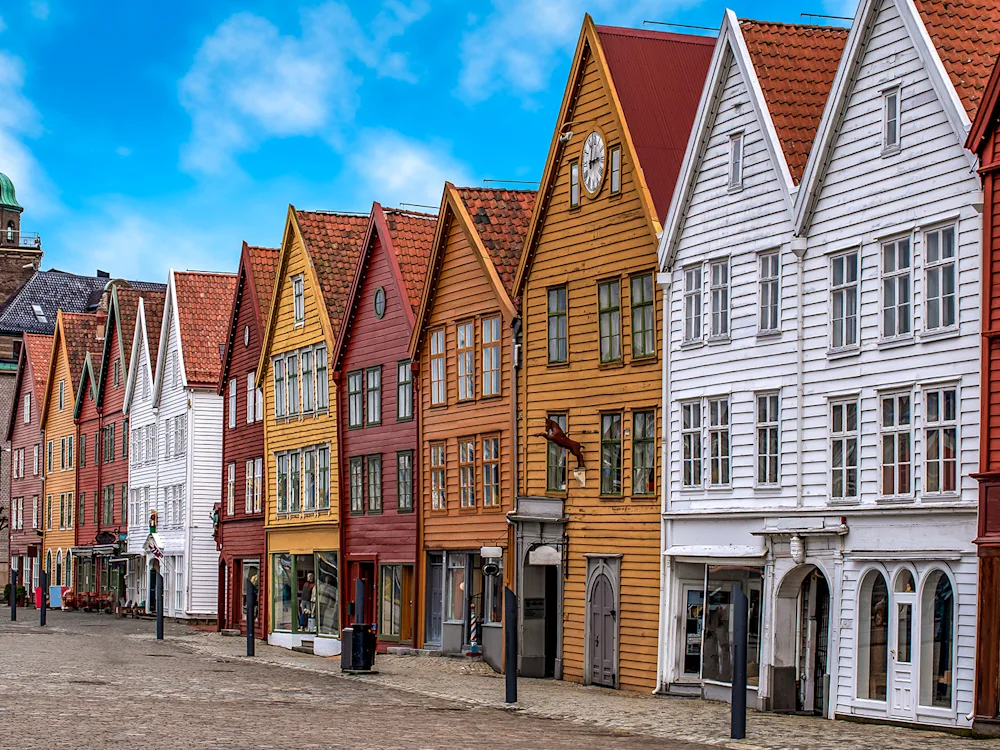 Bergen-city-houses-swiper-hero-gallery