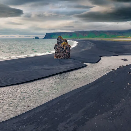 reynisfjara-beach-iceland-black