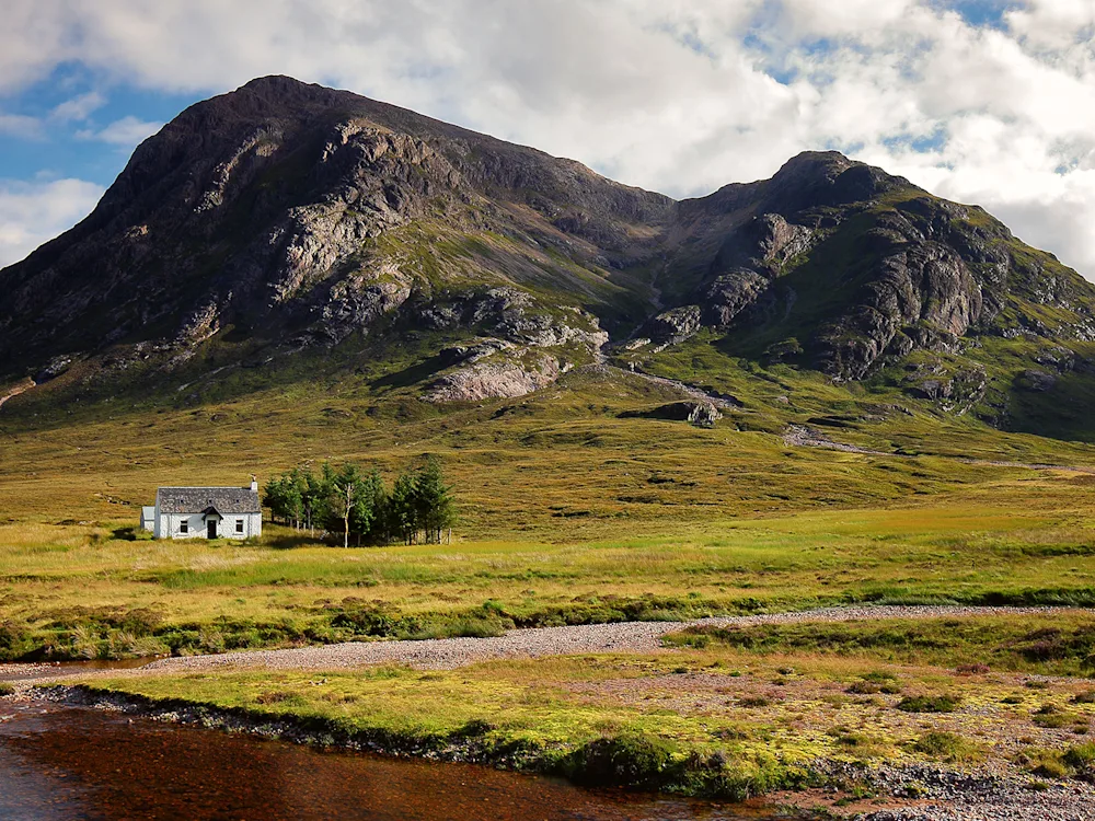 glen-coe-scotland-uk-cottage-swiper-hero-gallery
