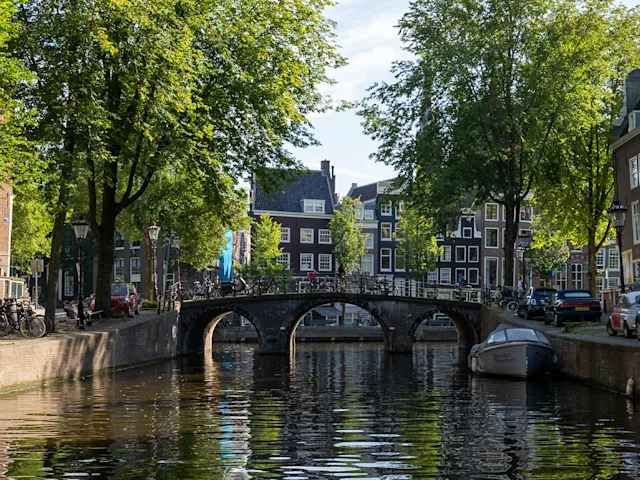 Amsterdam-Canals-Water-View