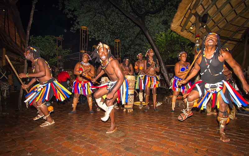 boma-dinner-drum-show-optional-excursion