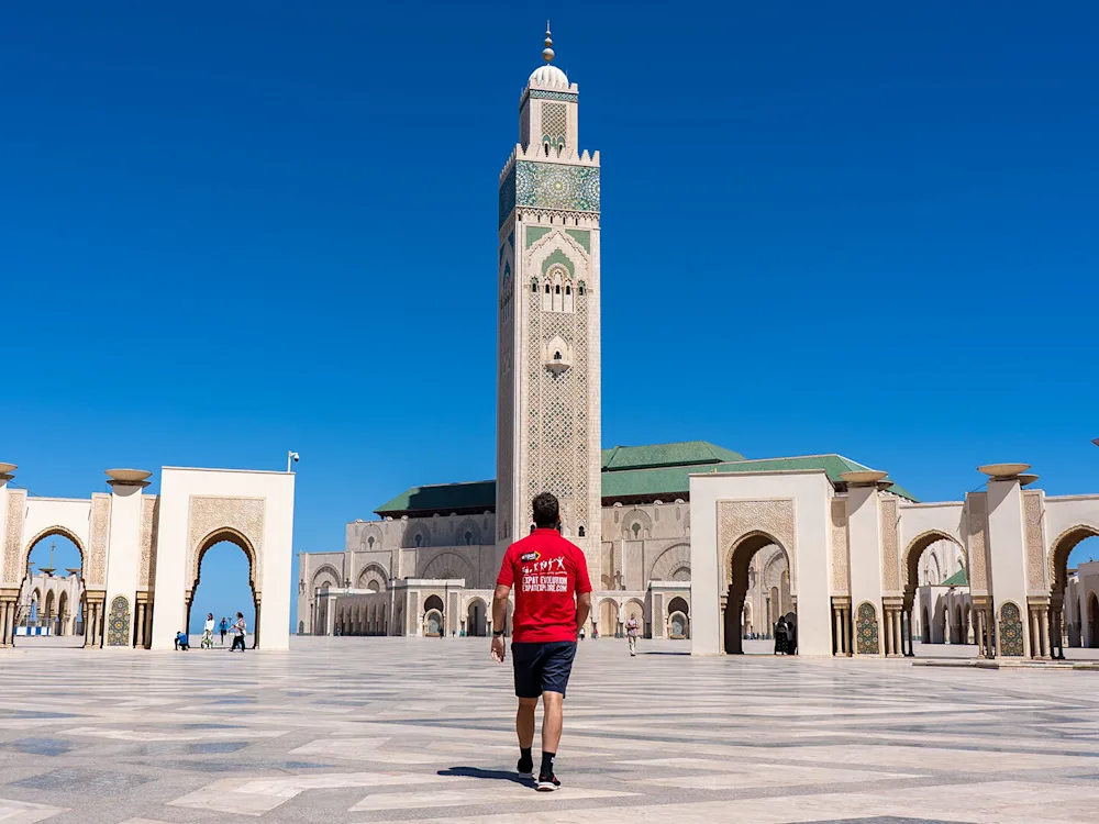 casablanca-morocco-mosque-hasan-square-expat-explore-swiper-hero-image