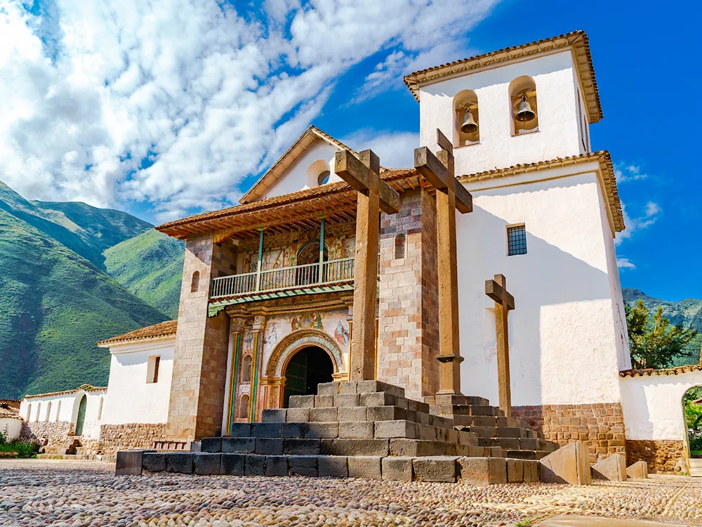 church-of-andahuaylillas-cusco-peru-swiper-hero-gallery