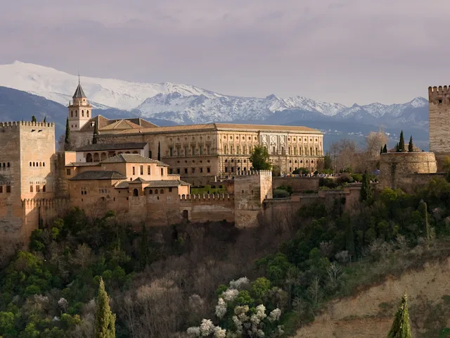 Granada-spain-winter-swiper-hero-gallery
