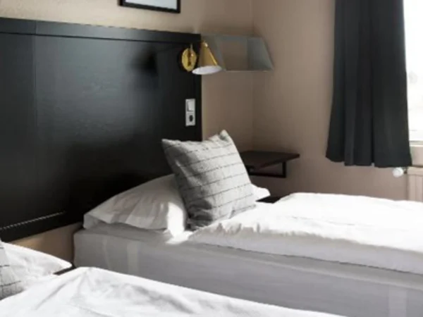 hotel-hofn-room
