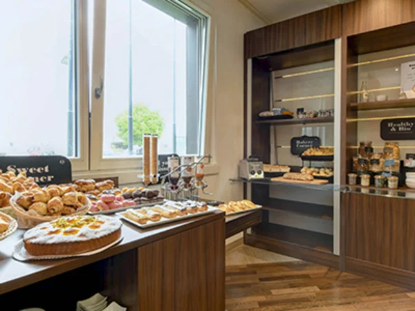 BB-hotel-trento-breakfast-room