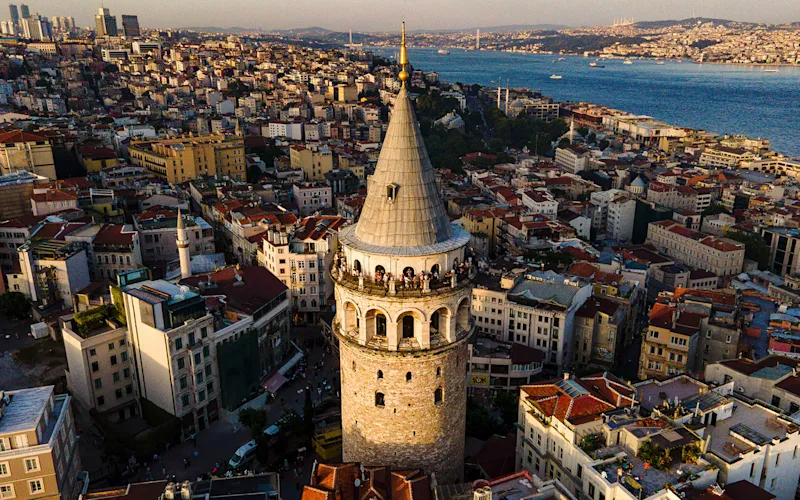 Discover Istanbul on an orientation tour