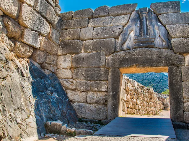lions-gate-entrance-mycenae-greece-swiper-hero-gallery