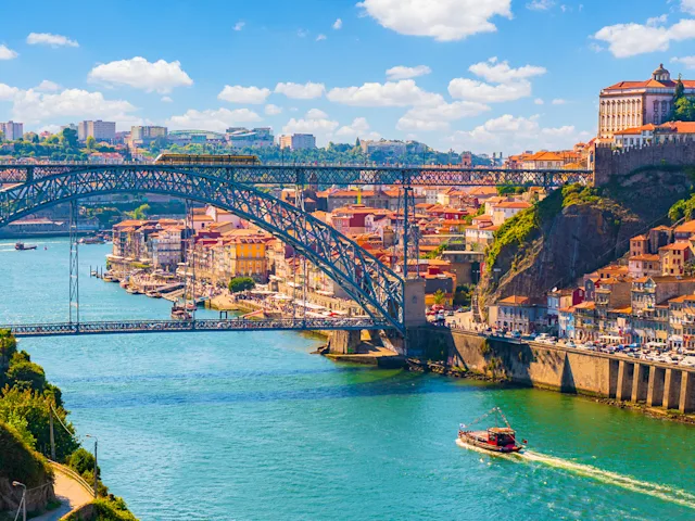 Ponte-Dom-Luis-Porto-Portugal-swiper-hero-gallery