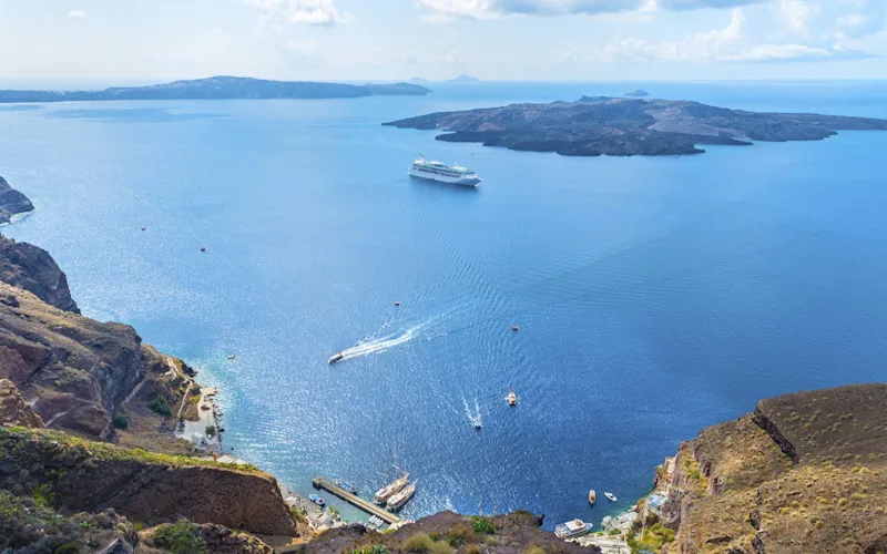 Caldera-Islands-and-Oia-tour-Greece-optional-excursion-guided-europe-tour