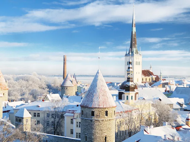old-part-tallin-estonia-winter-swiper-hero-gallery