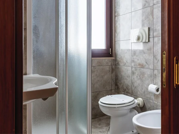 Hotel-Ara-Solis-bathroom