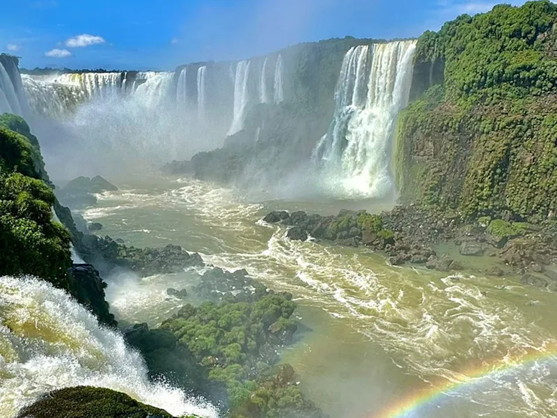 foz-do-iguacu-waterfall-brazil-south-america