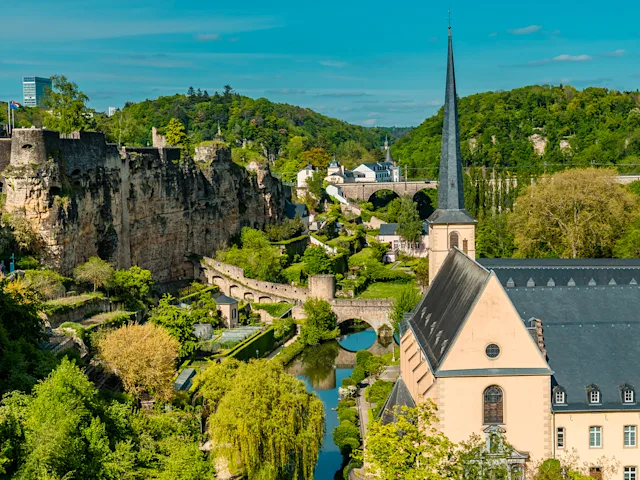 Luxembourg-city-swiper-hero-gallery