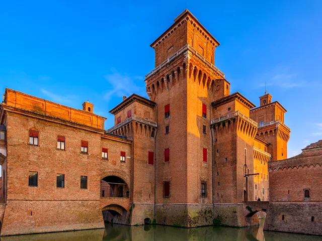 castle-estense-ferrara-italy-swiper-hero-gallery