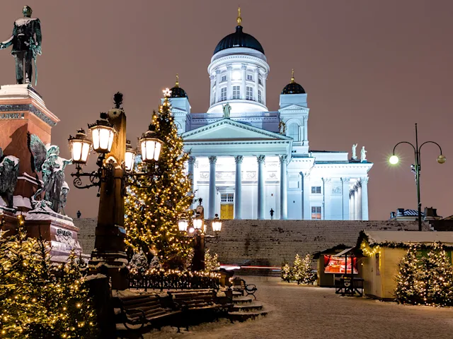 helsinki-cathedral-finland-winter-festive-swiper-hero-gallery