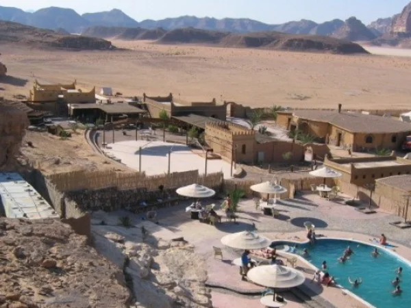wadi-rum-beit-ali-lodge-camp-public-area