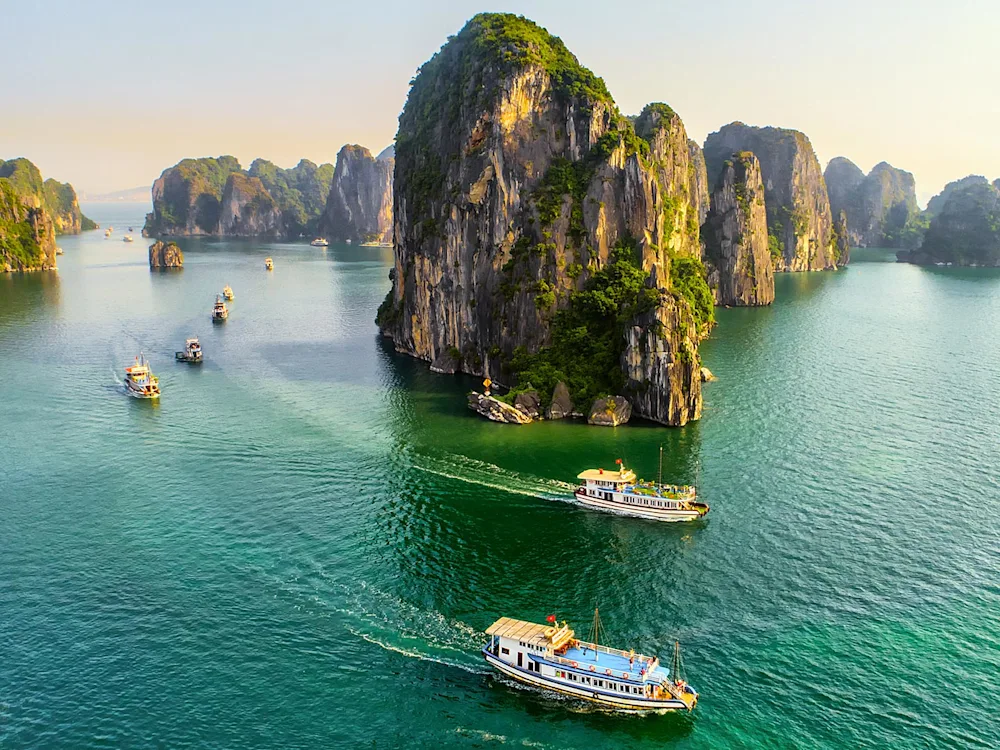 Vietnam-Ha-Long-Bay