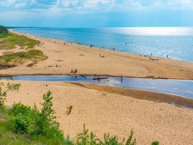 Saulkrasti-town-Latvia-swiper-hero-gallery