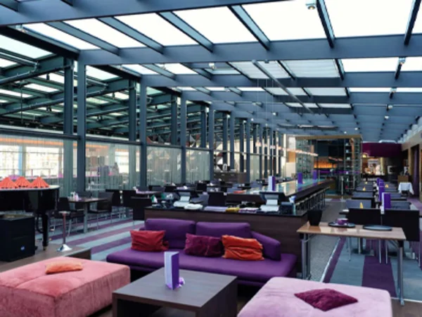 park-inn-radisson-berlin-alexanderplatz-bar-lounge
