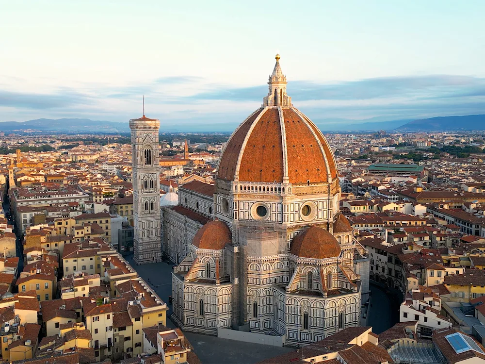 florence-italy-tuscany-duomo-cathedral-santa-maria-del-fiore-swiper-hero-gallery