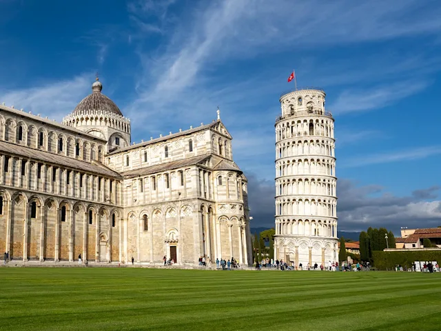 Italy-Leaning-Tower-of-Pisa