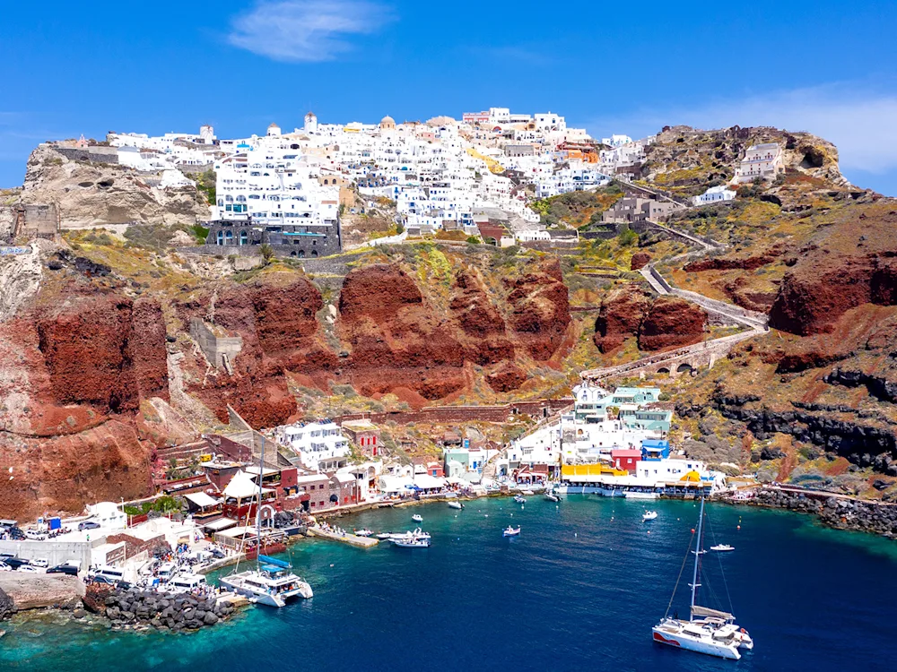 Amoudi-Bay-Greece-swiper-hero-gallery