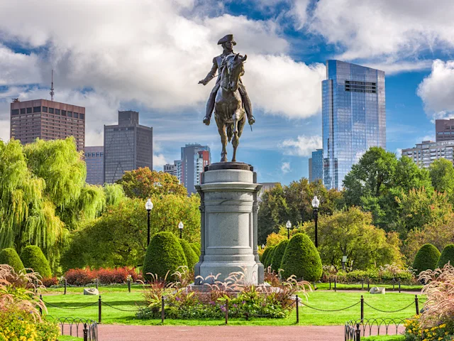 george-washington-monument-boston-america-swiper-hero-gallery