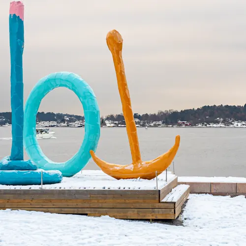 oslo-norway-colorful-sculpture