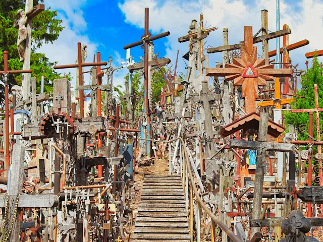 Lithuania-Hill-of-Crosses-swiper-hero-gallery