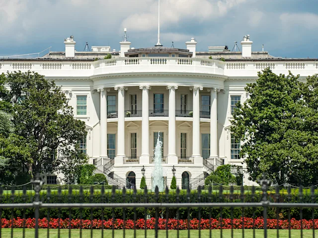 white-house-washington-dc-america-swiper-hero-gallery