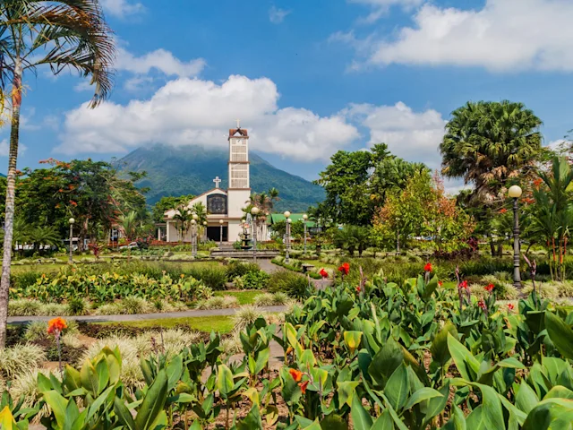 la-fortuna-village-costa-rica-swiper-hero-gallery