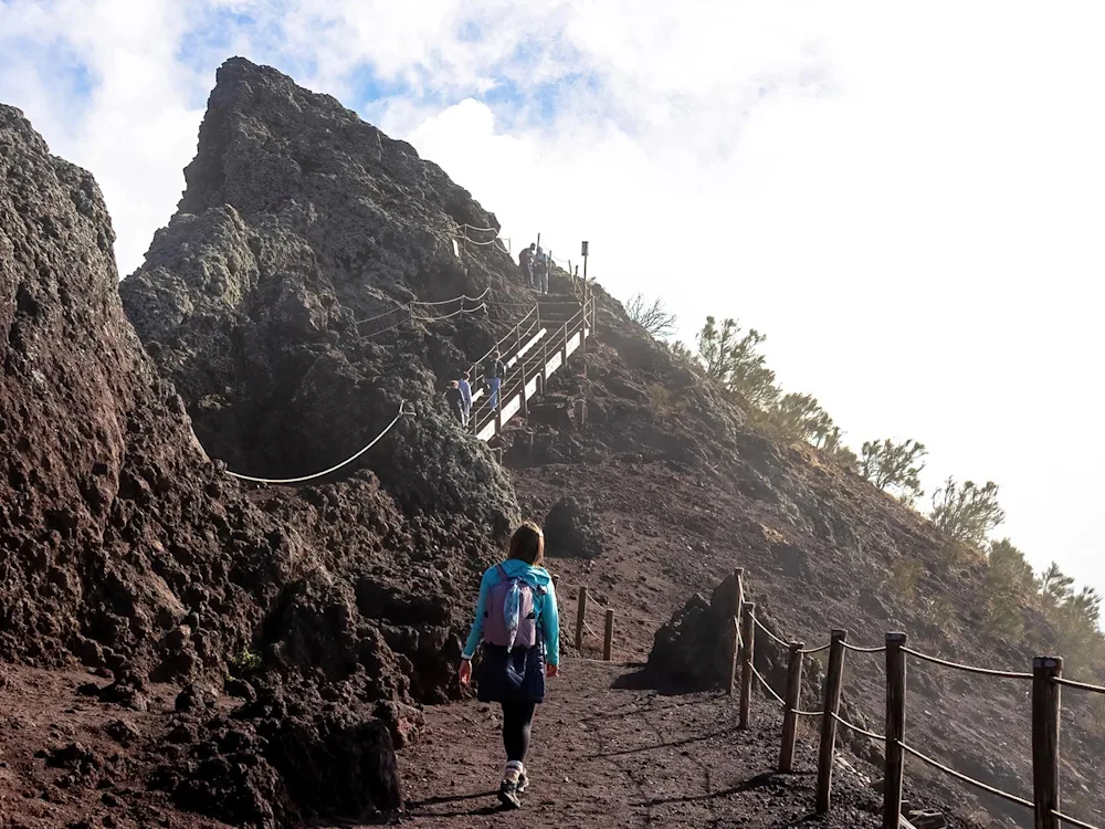Italy-mount-Vesuvius