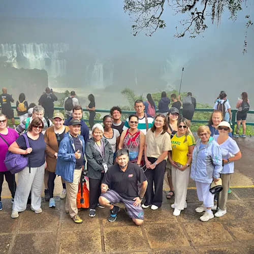 iguazu-falls-brazil-group-photo-instagram-_fer_miranda_83