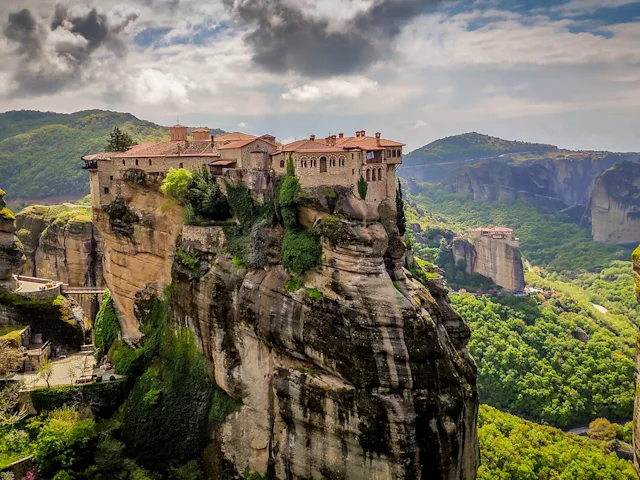 meteora-monastery-greece-swiper-hero-gallery