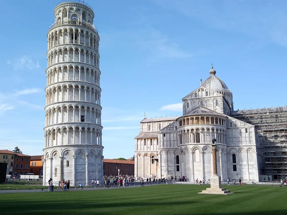 Italy-Pisa-tower
