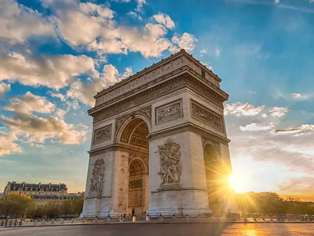 Arc-de-Triomphe-Paris-France