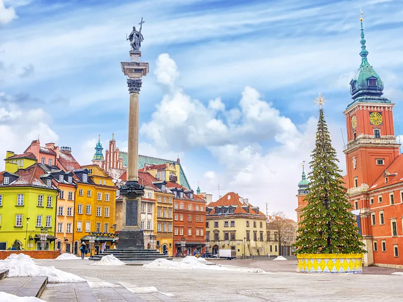 Warsaw-Old-Town-Poland-winter