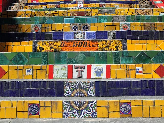 escadaria-selarón-lapa-area-rio-brazil-swiper-hero-gallery