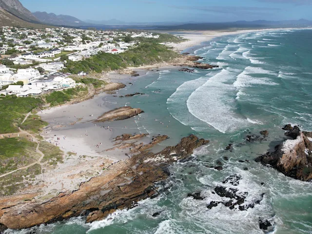 South-Africa-Hermanus-swiper-hero-gallery