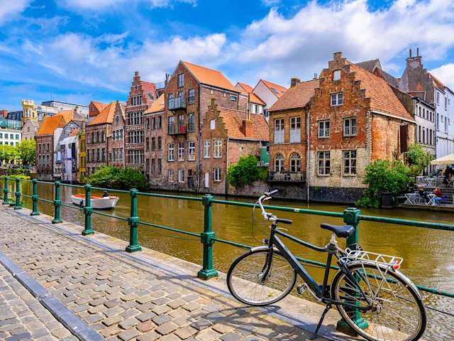 ghent-belgium-river-side-bike-swiper-hero-gallery