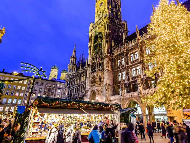 Munich-Germany-christmas-market-on-square