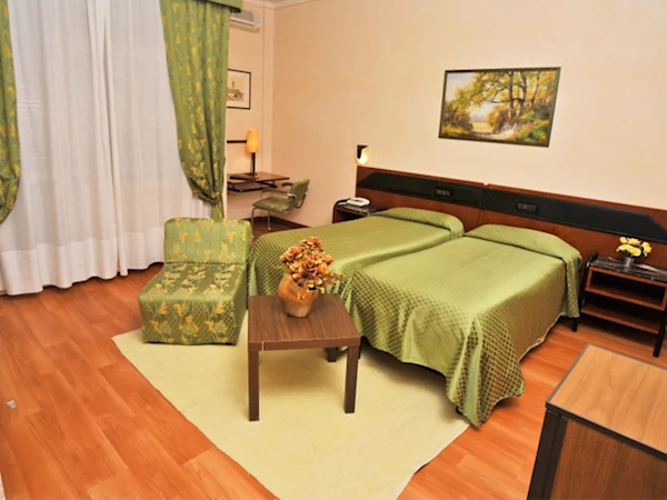 Hotel-Hotel-Massimo-dAzeglio-room