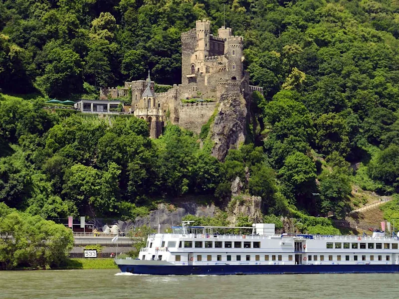 day5-rhine-valley-europe-new-year-taster